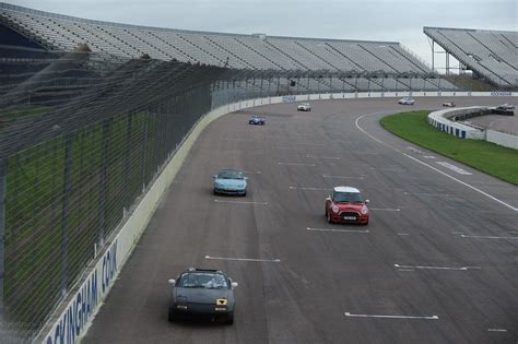 Rockingham Speedway Trackday 25th January 2016 with Opentr… | Flickr