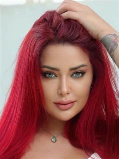 Pin by Armin Spuhler on Beautiful blonde | Red hair woman, Beauty girl, Gorgeous eyes