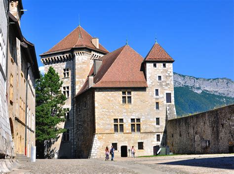 Annecy: Pearl of the French Alps