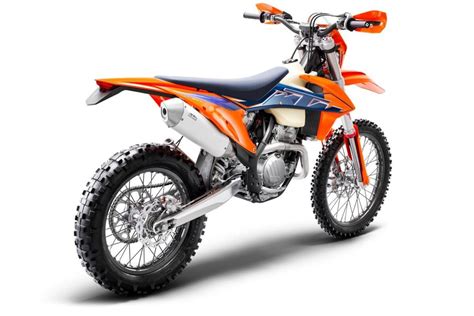 KTM, è pronta la gamma Enduro EXC e EXC-F 2022. I prezzi e le novità - News - Moto.it