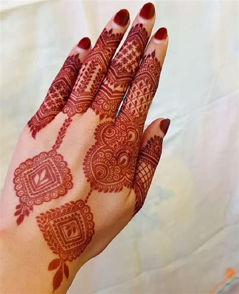 51 Impressive Diwali Mehndi Designs For Newlywed Brides Celebrating Their First Diwali Post ...