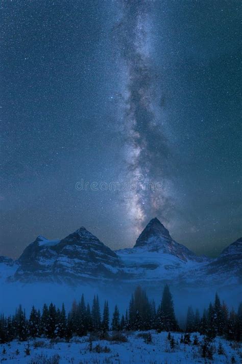 Night Sky at Mount Assiniboine in Winter from Nub Peak. the Landscape ...