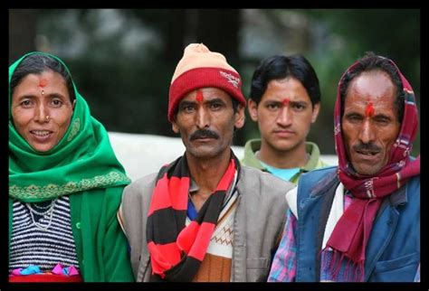 TRADITIONAL DRESS OF GARHWAL