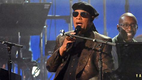 Stevie Wonder Performs With Smokey Robinson & More At The 2023 Grammys ...