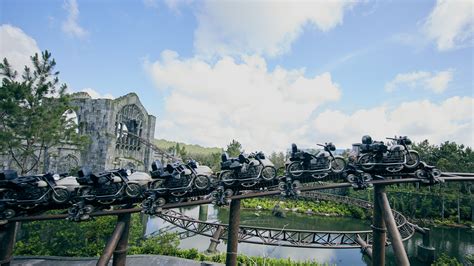 What You Need To Know About Hagrid's Magical Creatures Coaster