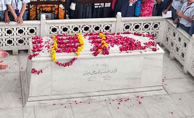 Befitting tomb be constructed on the grave of Liaquat Ali Khan ...