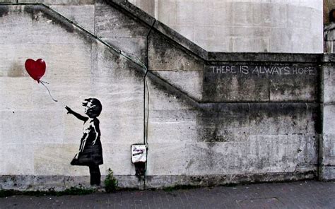 Banksy en 20 de sus graffitis - La Tercera