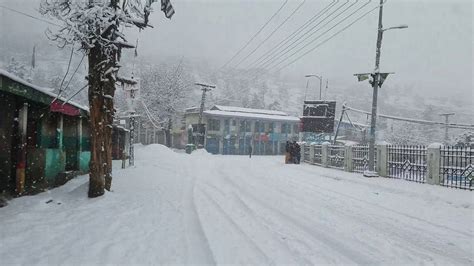 Ziarat, snowfall 06/01/2020 - YouTube