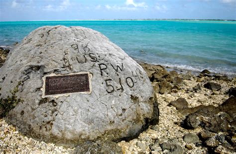 Wake Island memorial | Factbook Pictures | Pictures | Geography im ...