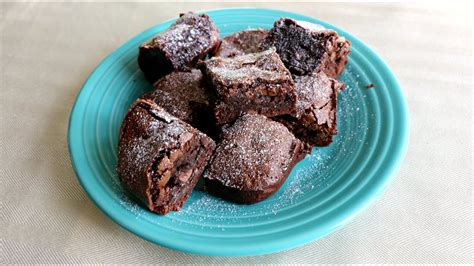 How to Make Fudgy Brownies (recipe) - YouTube