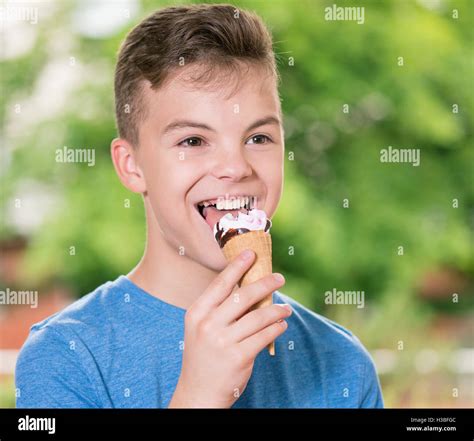 Boy with ice cream Stock Photo - Alamy
