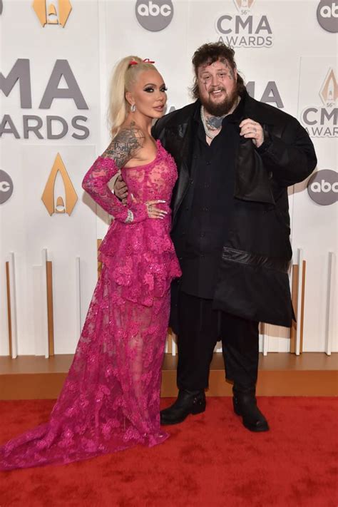 Jelly Roll & Wife Bunnie XO Make Red Carpet Debut At 2022 CMA Awards - Music Mayhem