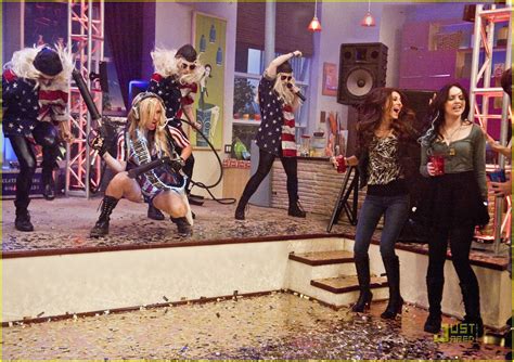 Ke$ha Guest Stars on Victorious! | Photo 413670 - Photo Gallery | Just Jared Jr.