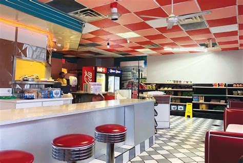 LV Recommends: New Taste of India spices up a '50s diner in West Liberty - Little Village