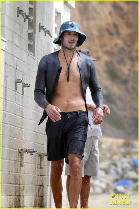 Adam Brody Bares His Abs During Surf Day with Wife Leighton Meester (Photos): Photo 4815362 ...