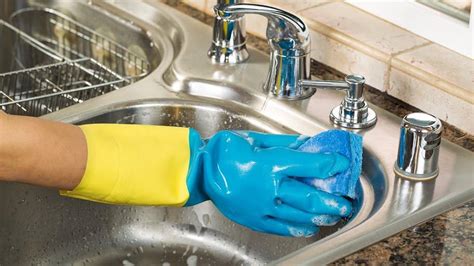 How to Clean Your Kitchen Sink | Angie's List