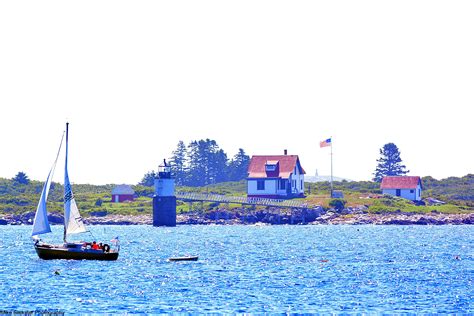 Lighthouse by Johns Bay | Boothbay harbor, Trip, Boothbay