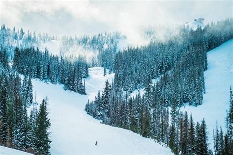 A Blueprint to Skiing Three Mountains in Three Days | Visit Idaho