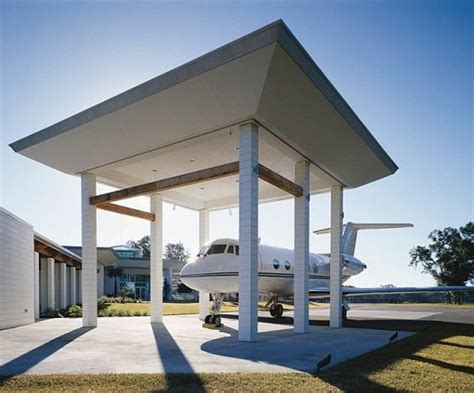 John Travolta’s House Is A Functional Airport With 2 Runways For His Private Planes - Luv68