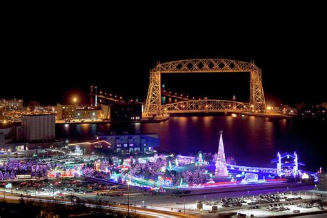 Duluth Holiday Lights Photograph by Craig Voth - Pixels