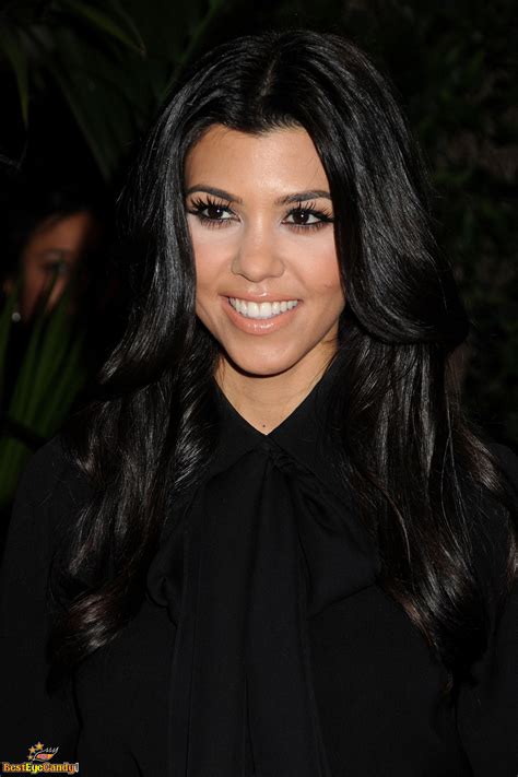 Kourtney Kardashian Hair & Makeup | Bob hairstyles, Kourtney kardashian hair, Kardashian hair