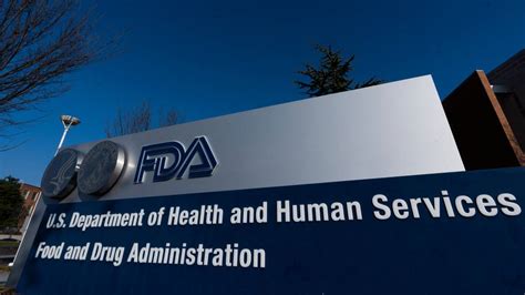 FDA responds to official suggesting annual COVID vaccines | Kansas City ...