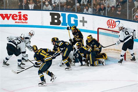 Michigan hockey blows lead to Penn State but wins in OT, 4-3