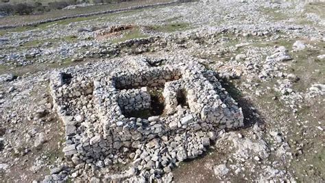 Hebrew Writing Discovered at Joshua’s Altar | Patterns of Evidence