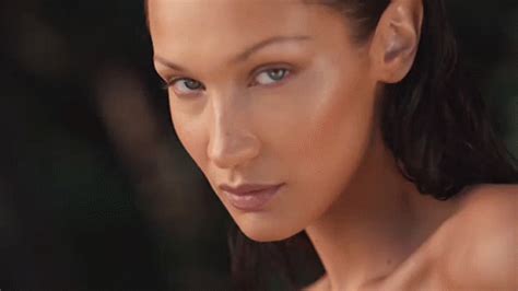 Bella Hadid GIF - Bella Hadid - Discover & Share GIFs