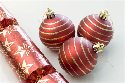 Photo of red christmas baubles | Free christmas images