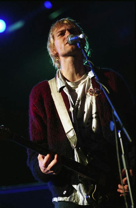 Kurt Cobain Roskilde Festival, Denmark, 1992 | Nirvana kurt cobain, Nirvana, Kurt cobain