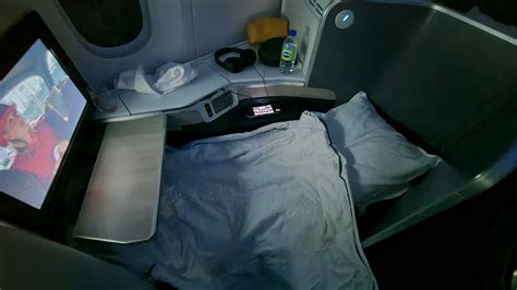 Air Canada 787 Business Class Review - Mumbai to London Heathrow (BOM ...