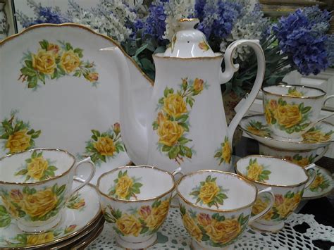 Lovely Treasures from English Garden: Royal Albert Yellow Roses Made in ...