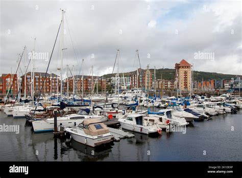 Yachts, ships, boats, harboured in Swansea Marina Stock Photo - Alamy