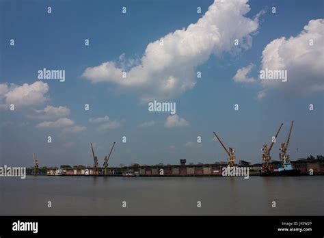 Mongla Port at Bagerhat, Bangladesh Stock Photo - Alamy