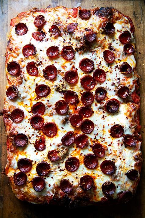 Authentic Sicilian Pizza Sauce Recipe | Deporecipe.co