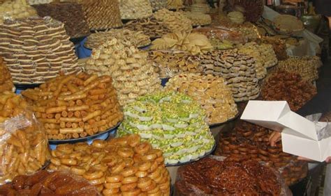 Partez à la découverte des plus belles recettes de gâteaux marocains ...