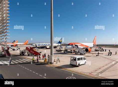 Murcia airport hi-res stock photography and images - Alamy