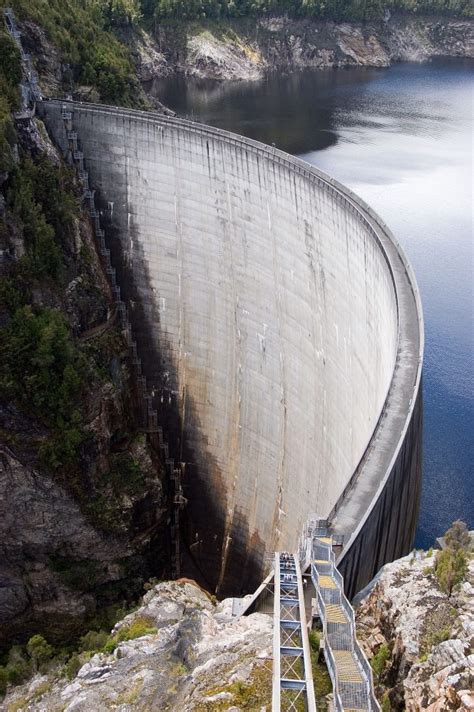 Hydroelectric Dam Building Is a Very Complicated Business - Industry Tap