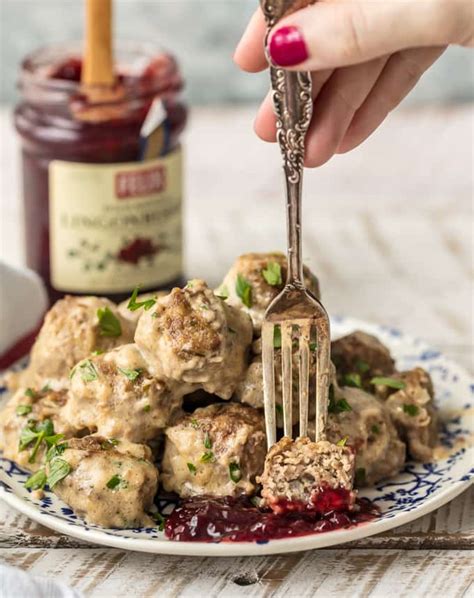 Swedish Meatballs Recipe & Sauce {HOW TO VIDEO!}