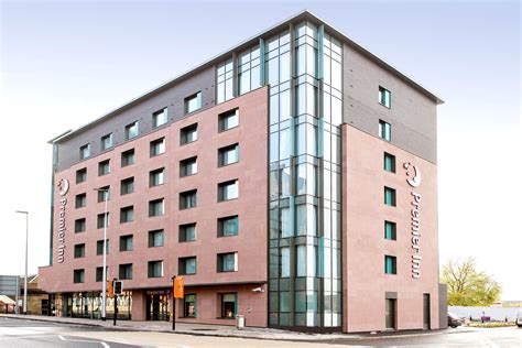 Premier Inn Manchester City Centre West Hotel - Hotels in Salford M3 5EN - 192.com