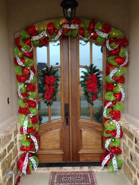 20 Christmas Garland Decorations Ideas To Try This Season - Feed Inspiration