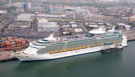 Transportation from London to Southampton Cruise Port Terminal - EC MiniBus