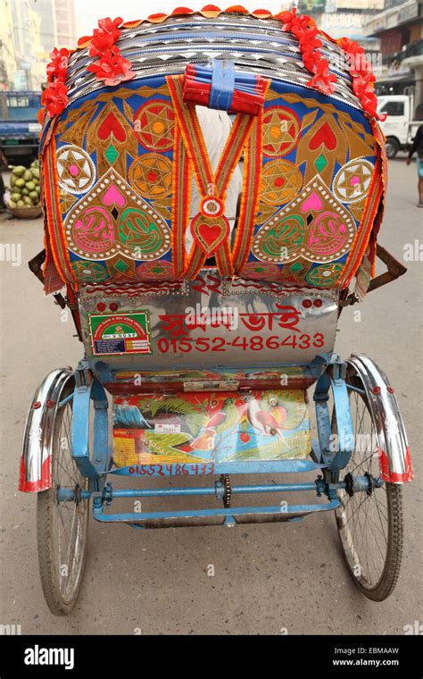 Bangladesh Old Dhaka Rickshaw Photography Print - www.espiritudetierra.com