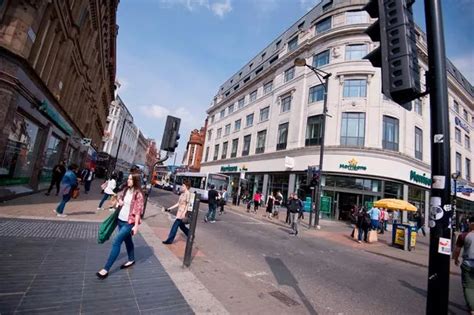 Oldham Street is changing and not everyone is happy - Manchester Evening News