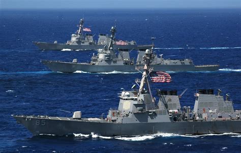 Arleigh Burke class destroyers delivering FREEDOM! : r/MURICA