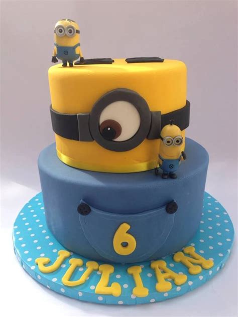 Minion - CakeCentral.com