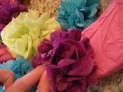 Tissue Paper Wreath Tutorial!! - Sweet Charli