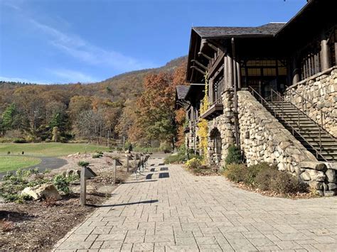 A Bear Mountain Hiking Guide | Major Welch & Appalachian Loop Trail