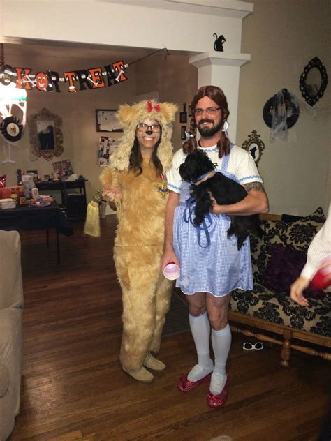 19 Couples Costume Ideas for You and Your Pet